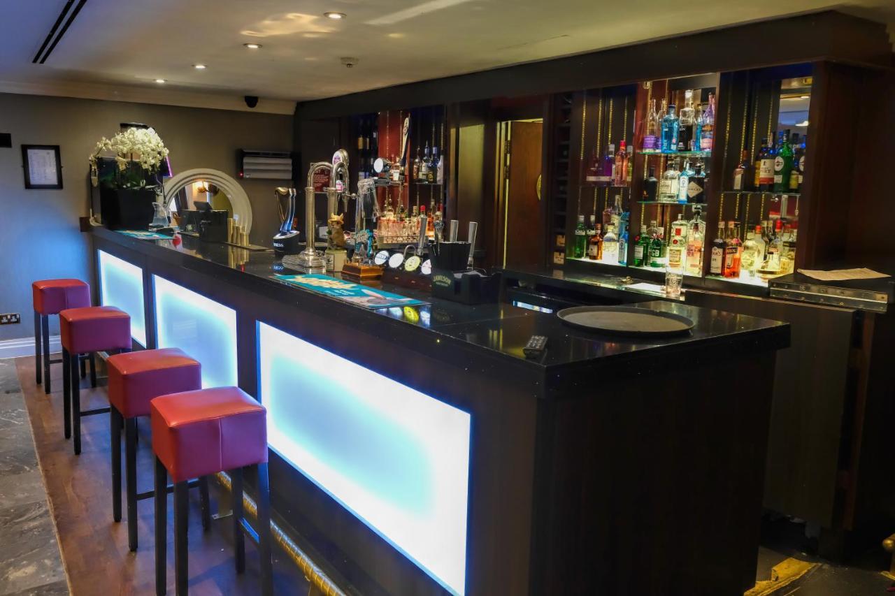 皇冠假日利物浦约翰·列侬机场酒店&度假村 外观 照片